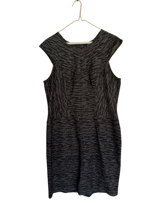 Ann Taylor Dresses & Skirts - Ann Taylor Navy and White Textured Dress (knee length), Size 14